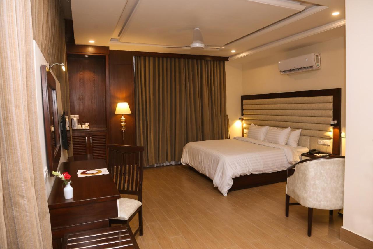 Hotel One Rahim Yar Khan Club Road Zewnętrze zdjęcie